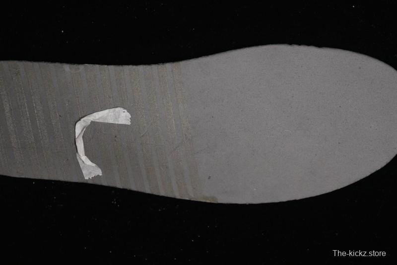 Nike Dunk Low SB Skateboarding Shoes in Black/White/Gold Colorway - FB9109-111