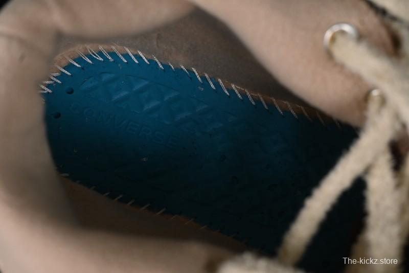 Converse Zoo Happy Pets Series High-Top Fleece-Lined Casual Sneakers with Animal-Themed Design - A12767C