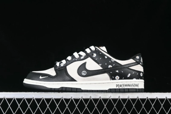 Nike SB Dunk Low Lightning Collaboration Daisy Black Check Anniversary Customized Low-Top Casual Sneakers - DJ2024-069