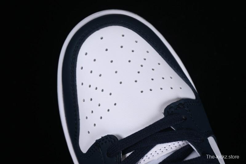 Nike Dunk Low SB Casual Skate Shoes in Obsidian/University Blue Colorway - FN7800-400