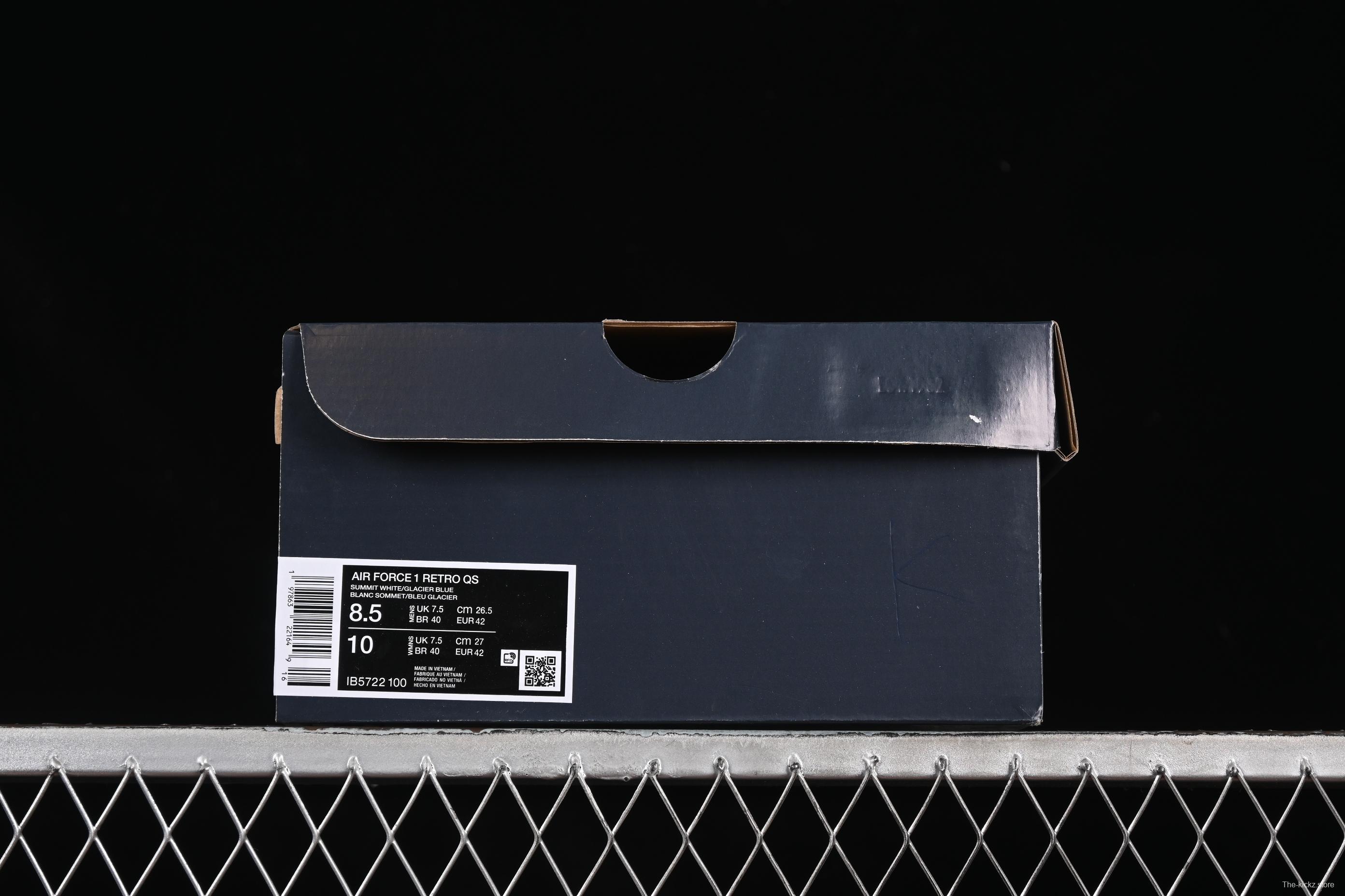 Nike Air Force 1'07 Low Casual Sneakers with Full-Length Air Cushion - IB5722-100