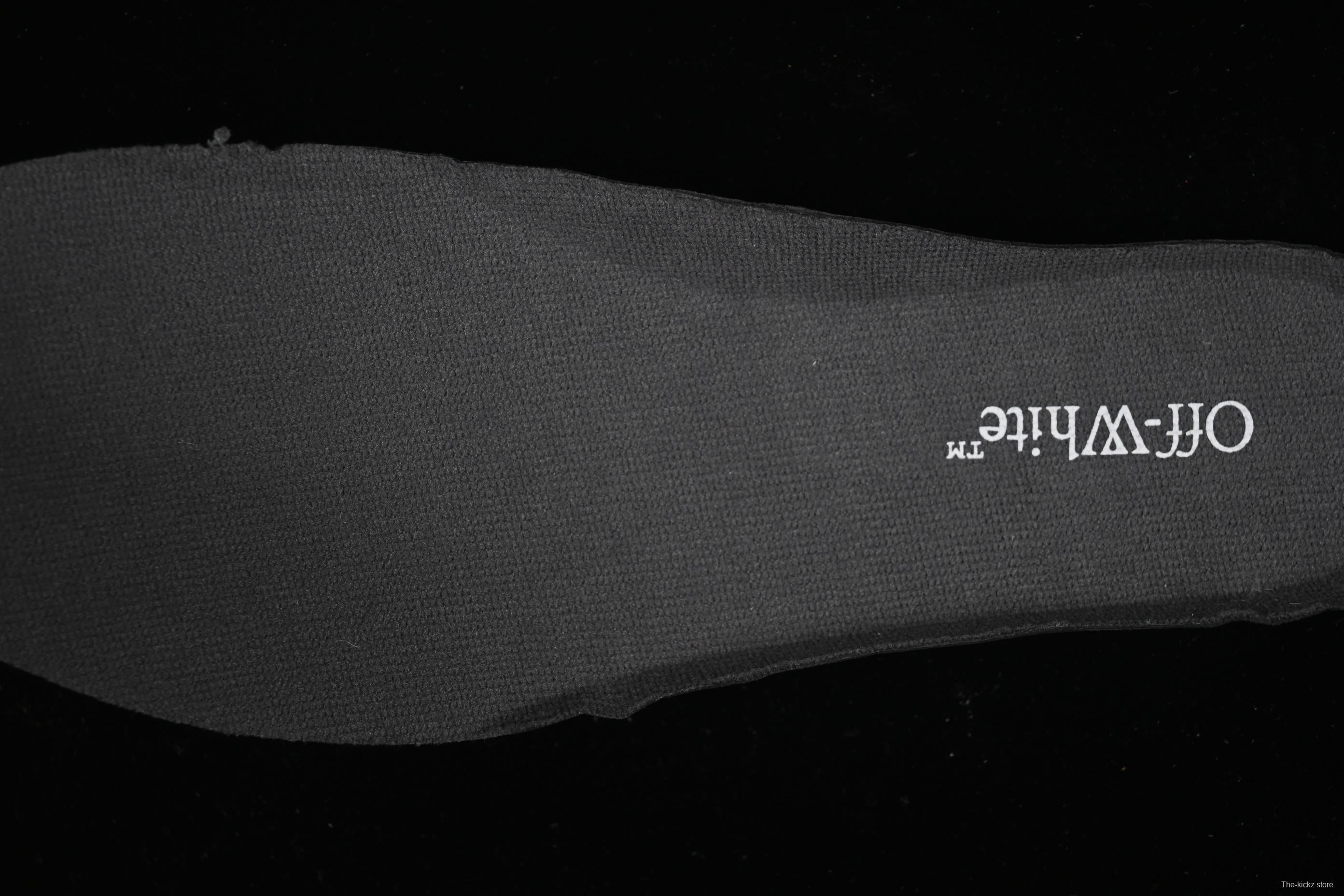 Off-White Be Right Low-Top Lifestyle Sneakers in Silver Pink - C.D4