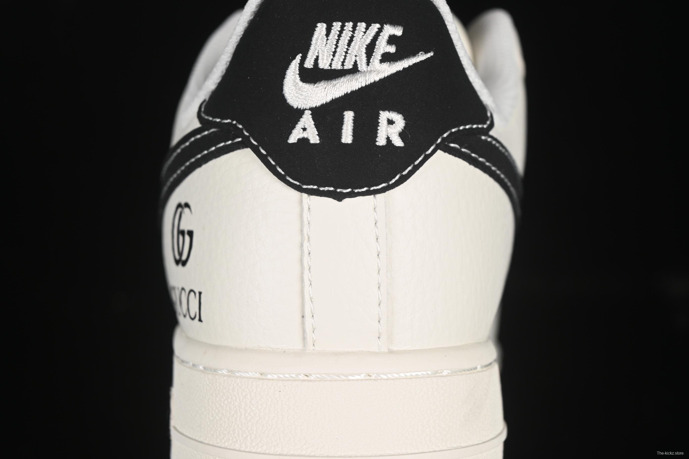 Nike Air Force 1'07 Low Gucci Collaboration Dual-Tone Mini Swoosh Casual Sneakers - CS5288-009