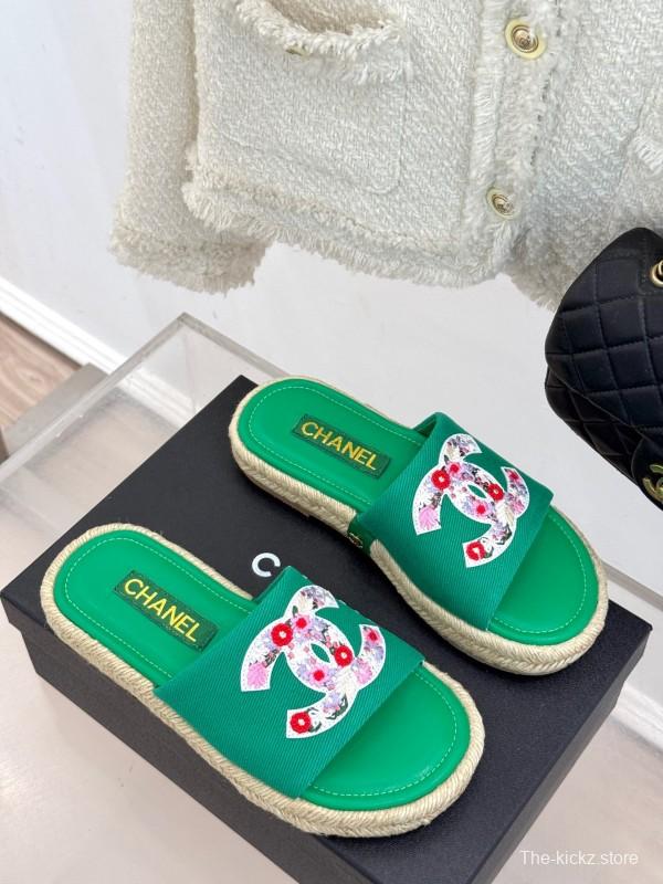 2025 Women Chanel Green Canvas Leather Slippers Embroidered KFY00230