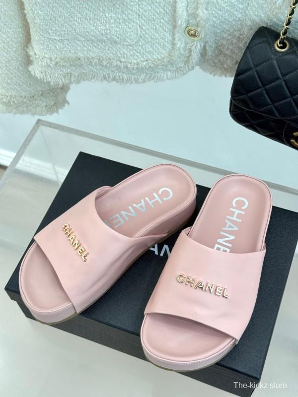 2025 Slippers Chanel Pink Leather Slippers