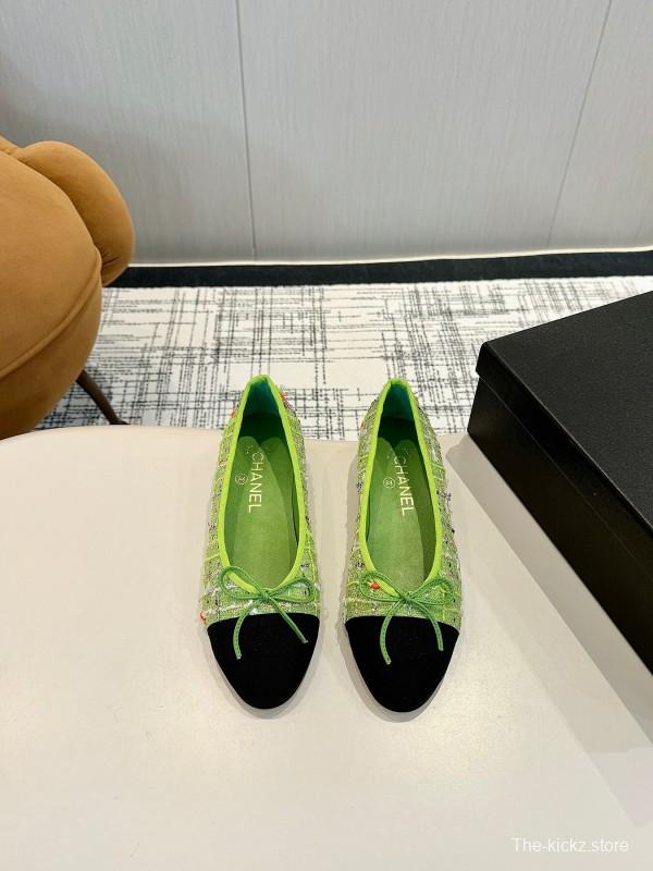 2025 Women Chanel Green Black Lambskin Ballet Flats LY00250