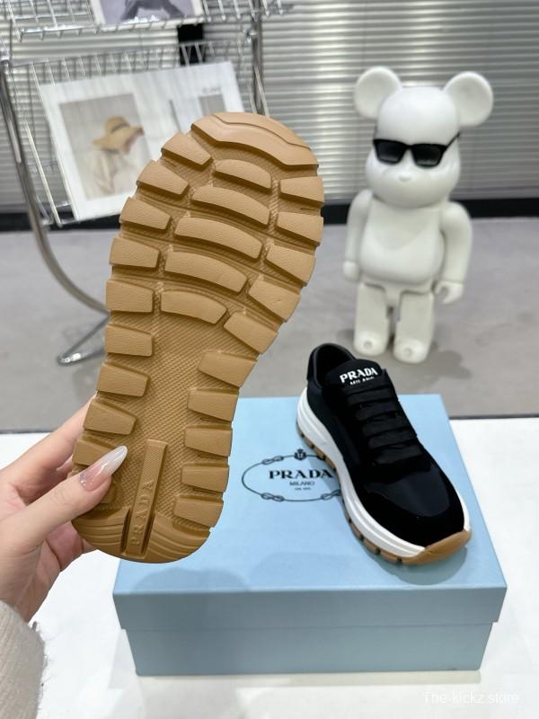 2025 Unisex Prada Black Leather Suede Sneakers KFY00310