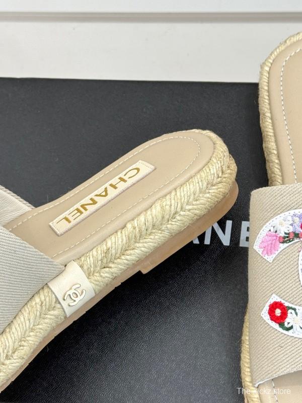 2025 Slippers Chanel Beige Floral Embroidery Espadrille KFY00230