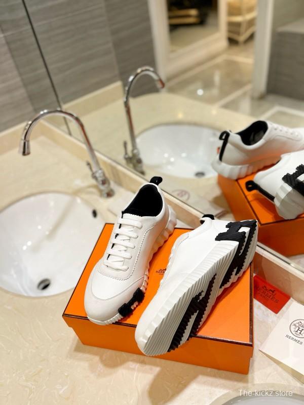 2024 Unisex Hermès White Black Silk Lambskin Rain Cloth Casual Sneakers MJ00320