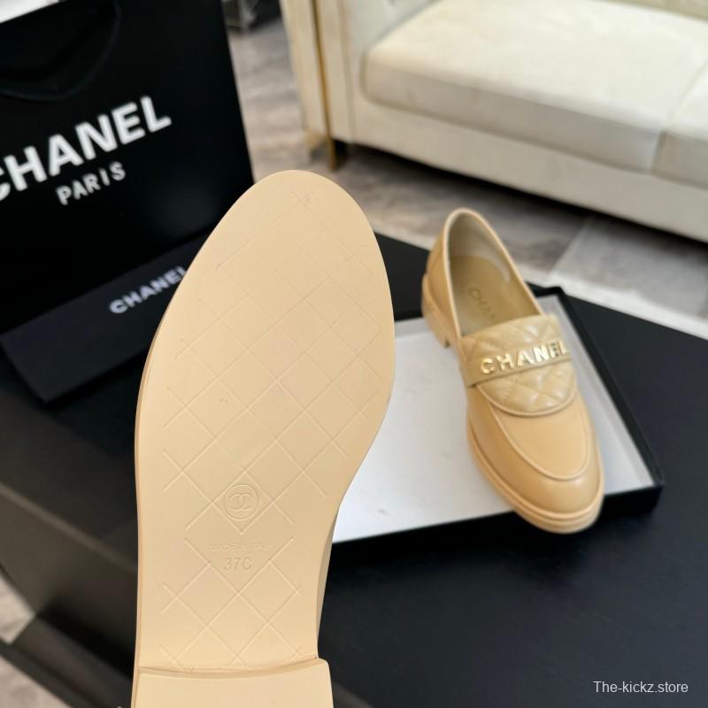2025 Women Chanel Beige Leather Loafers KFY00310