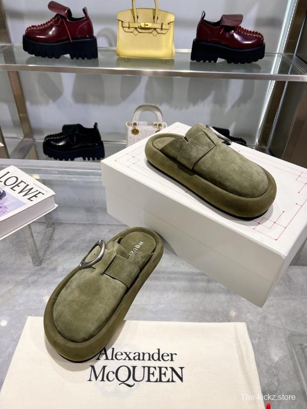 2025 Unisex ALEXANDER MCQUEEN Olive Suede Slippers