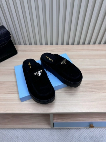 2025 Women Prada Black Suede Loafers Slip-On KFY00280