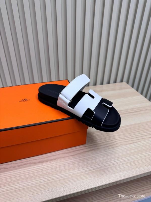 2025 Slippers Hermès White Black Leather Slippers