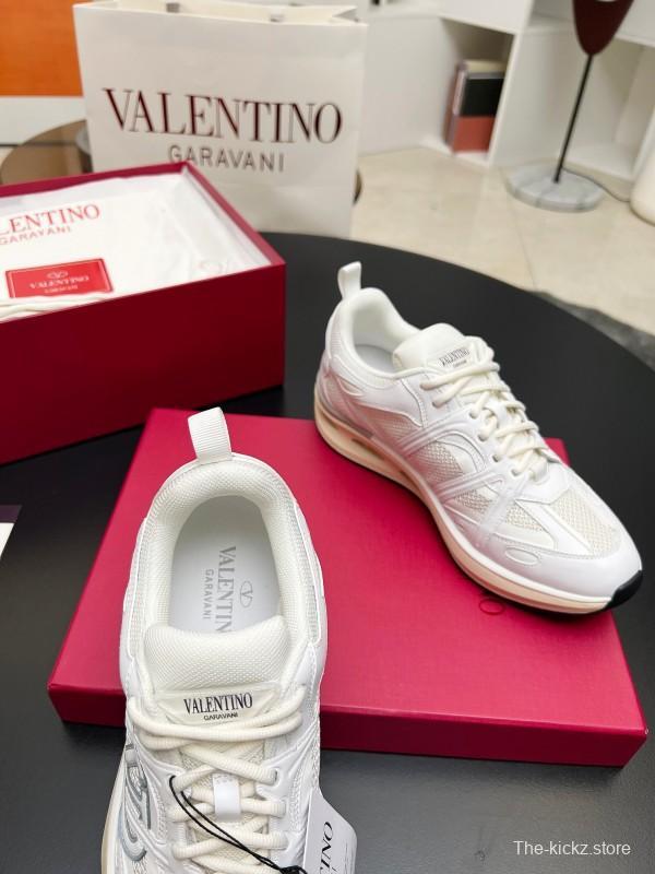 2025 Unisex Valentino White Mesh TPU Sneakers Vlogo Signature LY00410