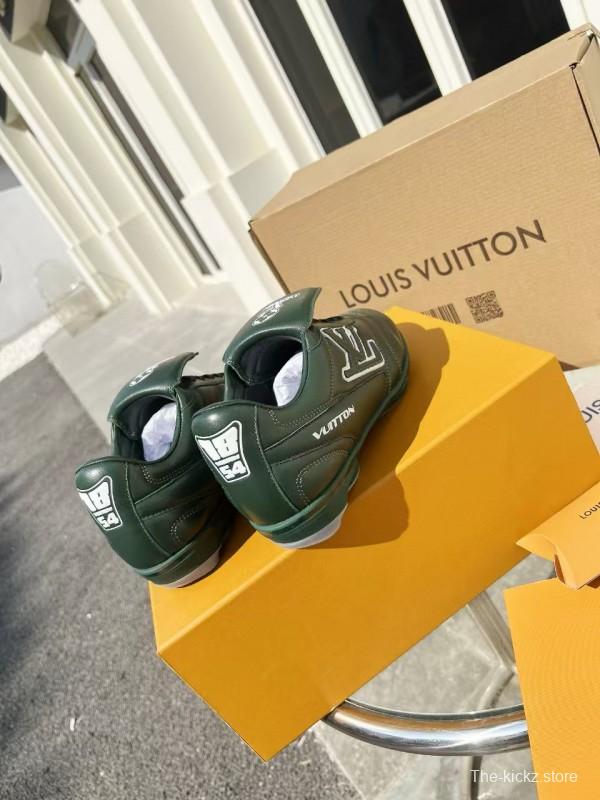 2025 Unisex Louis Vuitton Green Leather Sneakers MJ00380