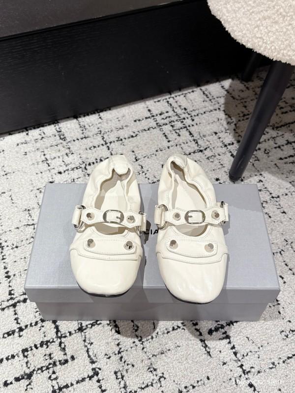 BALENCIAGA Cagole Metal Studs Ballet Flats - KFY00300