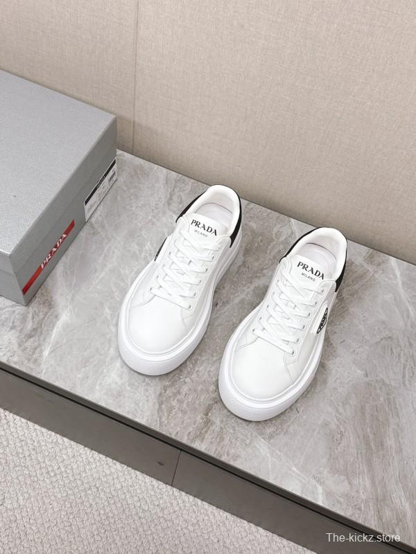 2025 Unisex Prada White Black Calfskin Leather Sneakers KFY00290
