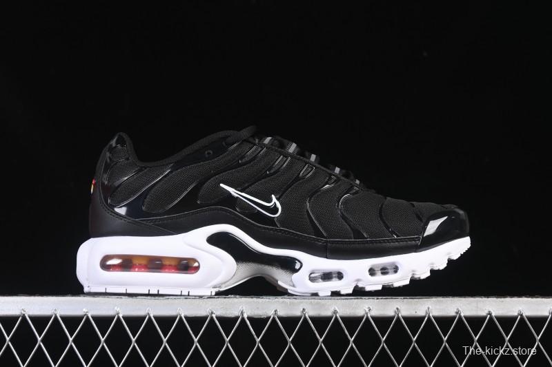 Nike Air Max Plus Retro Running Shoes with Air Cushion Technology - DM2362-001