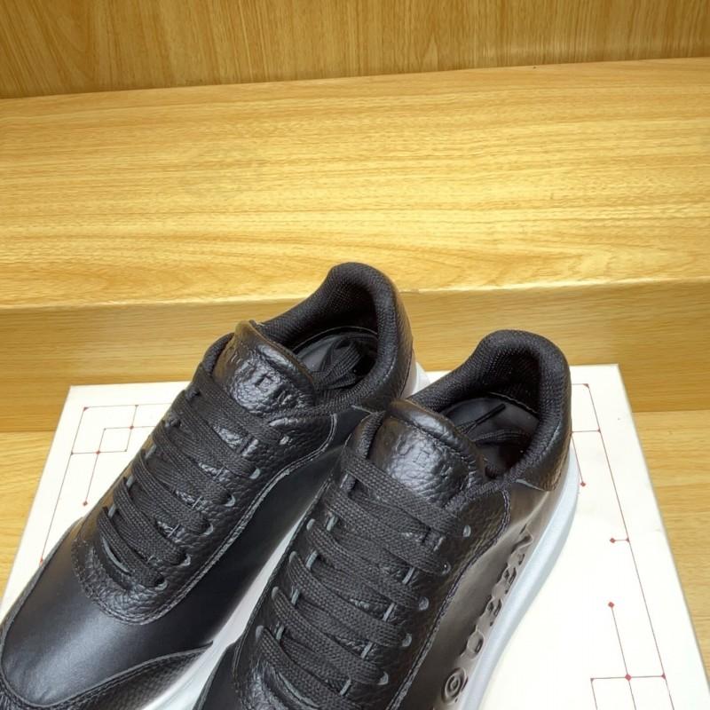 Alexander McQueen Spring 2025 Collection Platform Sneakers with Thick Sole Design - AS00320