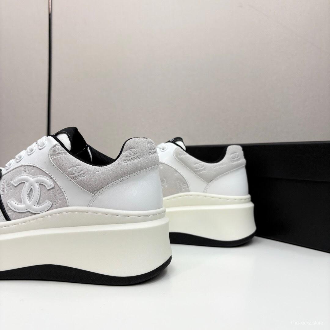 Chanel 2025 SS Panda Casual Sneakers - LY00340